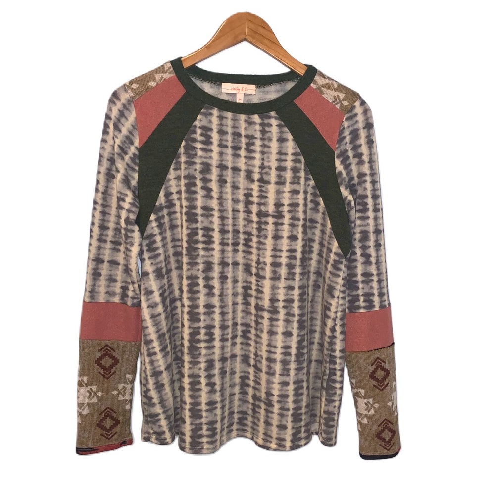 Hailey & Co Multi Print/Color Block Sweater Size Medium
